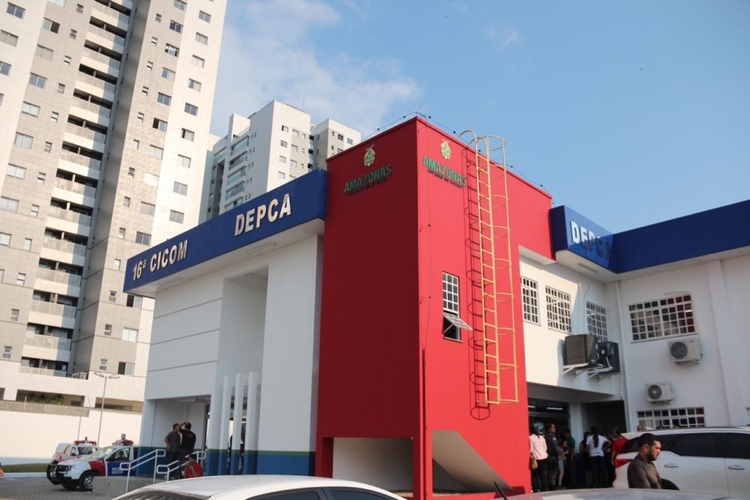 Mãe que espancou o filho tem prisão preventiva decretada; a criança morreu no hospital