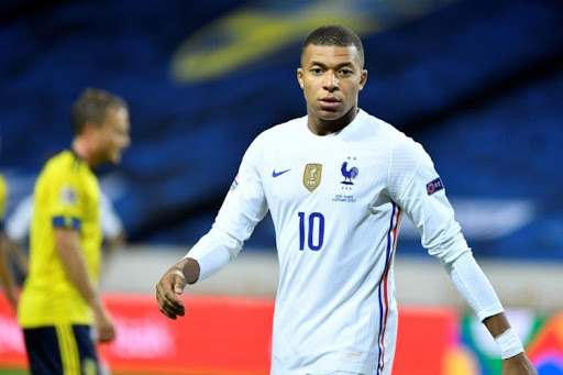 Mbappé é diagnosticado com covid-19 antes de jogo da seleção francesa