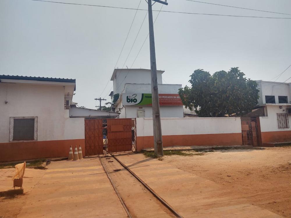 Explosão atinge frigorífico no Porto de Iranduba; não houve vítimas graves