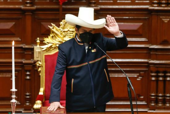 Após criança de 3 anos ser estuprada, presidente do Peru propõe castração química para estupradores 