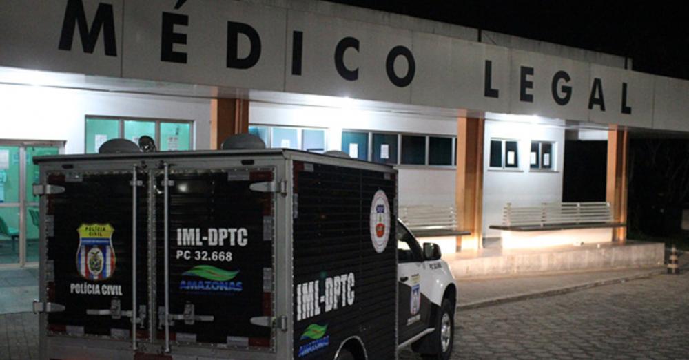 Motorista de app é encontrado morto dentro do próprio carro, em Manaus