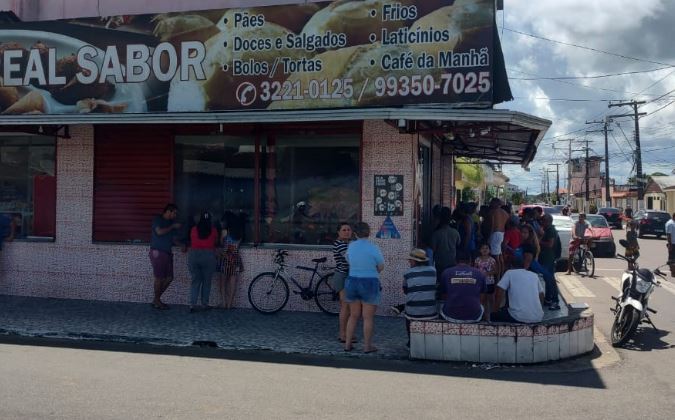 Dupla de assaltantes entra em panificadora e mata segurança, em Manaus