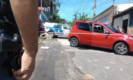 Jovem é executado dentro do carro de app no bairro Jorge Teixeira 4ª etapa, em Manaus 