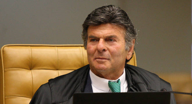 Fux assume presidência do STF e defende 'avanços' da Lava Jato