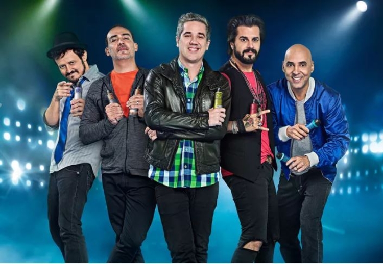 Apresentações do Jota Quest e Double You no “Passo a Paço