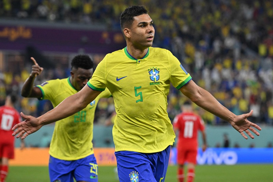 Com gol de Casemiro, Brasil vence a Suíça por 1x0 e se classifica para as oitavas