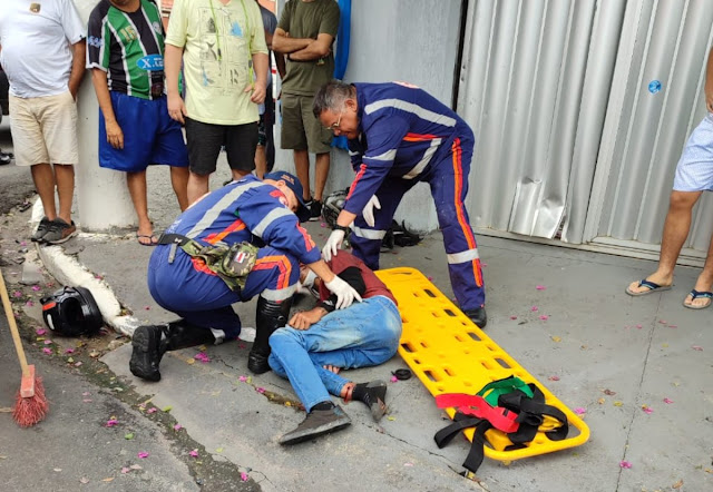 Jovem fica gravemente ferido após se envolver em acidente na Zona Sul de Manaus