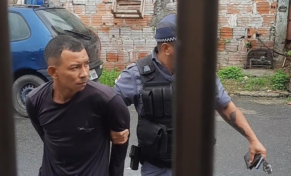 Suspeitos de assaltos são detidos no bairro João Paulo 2, em Manaus