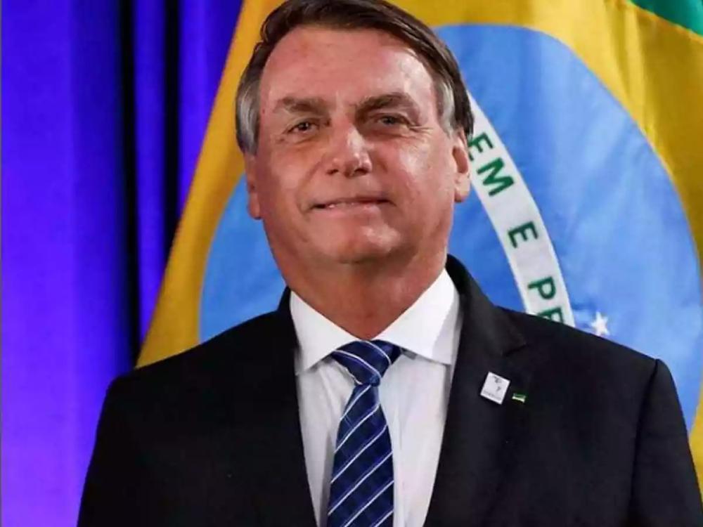 Bolsonaro sinaliza permanência por mais tempo nos Estados Unidos, segundo aliados