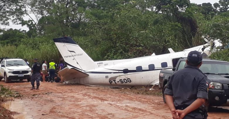 14 pessoas morrem após queda de avião em Barcelos, no Amazonas