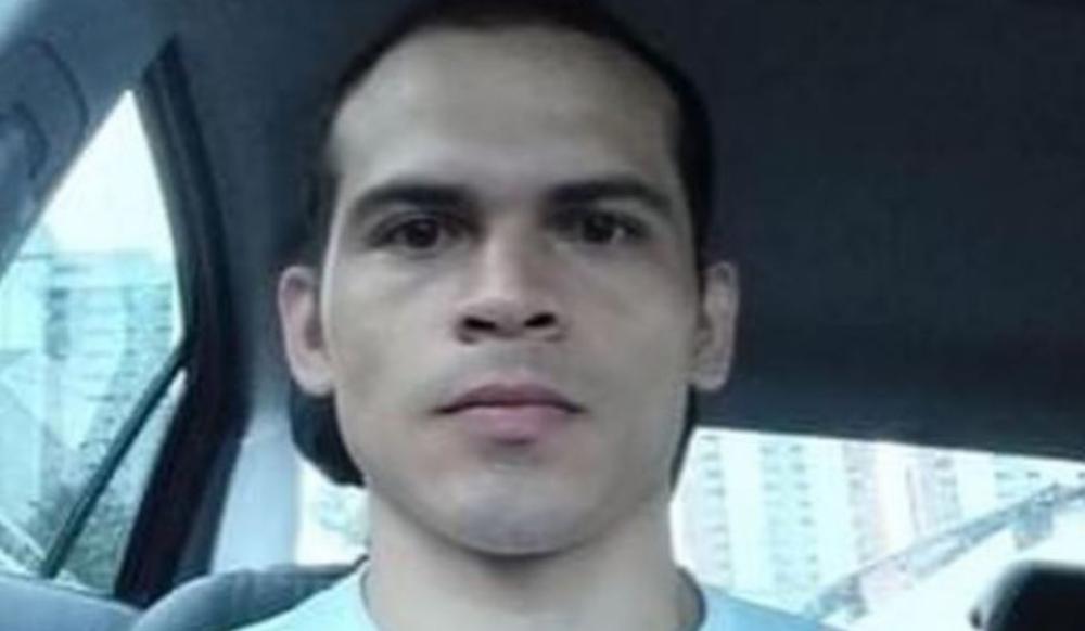 Motorista de aplicativo acusado de estuprar mulheres continua sendo procurado pela polícia