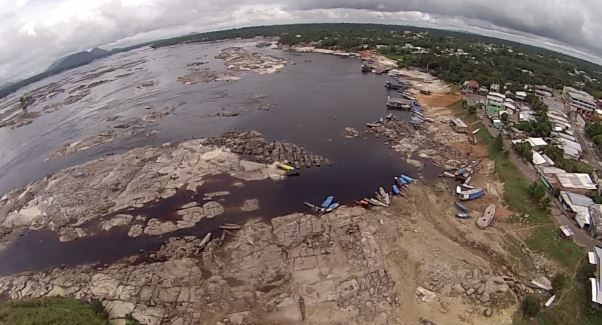 Manaus decreta situação de emergência devido à vazante do Rio Negro; rio atinge cota 16,11 metros 
