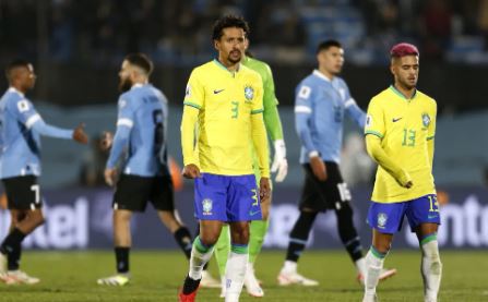Eliminatórias: Brasil perde para o Uruguai por 2 x 0 e desce para a terceira colocação