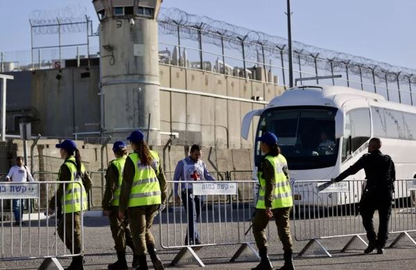 Hamas x Israel: 13 israelenses são libertados na trégua de 4 dias