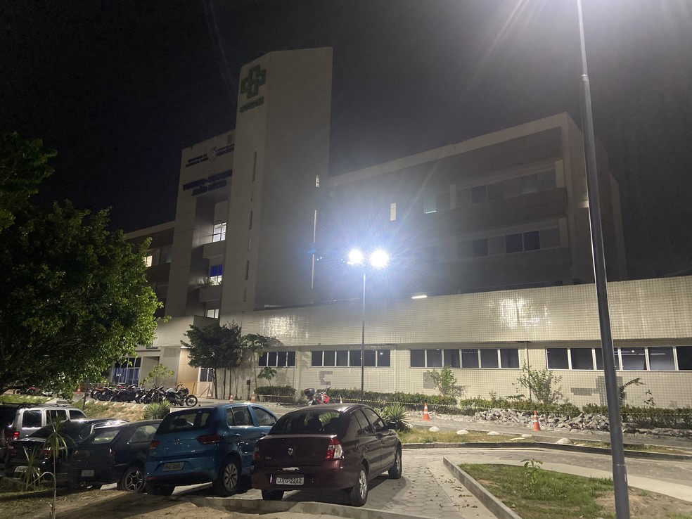 Taxista morre em hospital após ser esfaqueado em Manaus; polícia suspeita de latrocínio