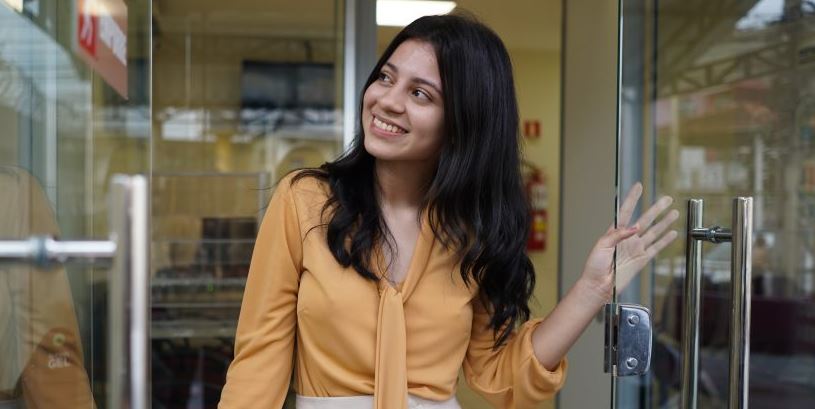 Jovem de 17 anos muda de nome após sofrer bullying por anos na escola no Amazonas