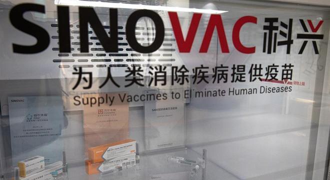 Butantan receberá 100 milhões de doses da Coronavac, garantiu o presidente da Sinovac, na China