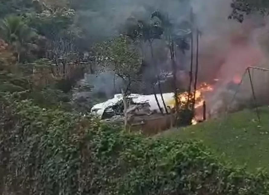 Queda de avião em Vinhedo: Prefeitura de São Paulo informa que não há sobreviventes