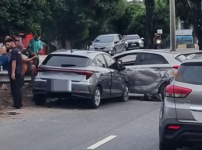 Grave acidente é registrado na Cosme Ferreira, perto do SESI