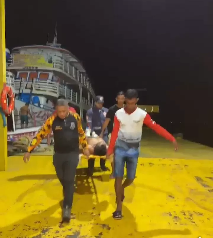 Homem tem graves ferimentos na perna após acidente no Porto da Manaus Moderna