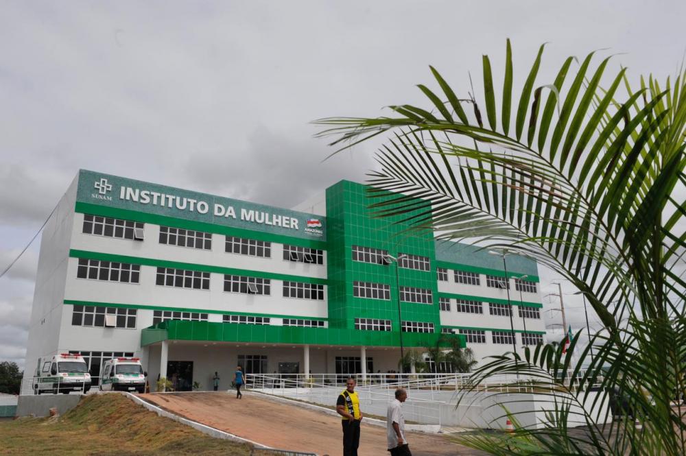 Em comemoração ao Dia Internacional da Mulher, Governo do Estado entrega UTI Adulto no Instituto da Mulher Lindu 