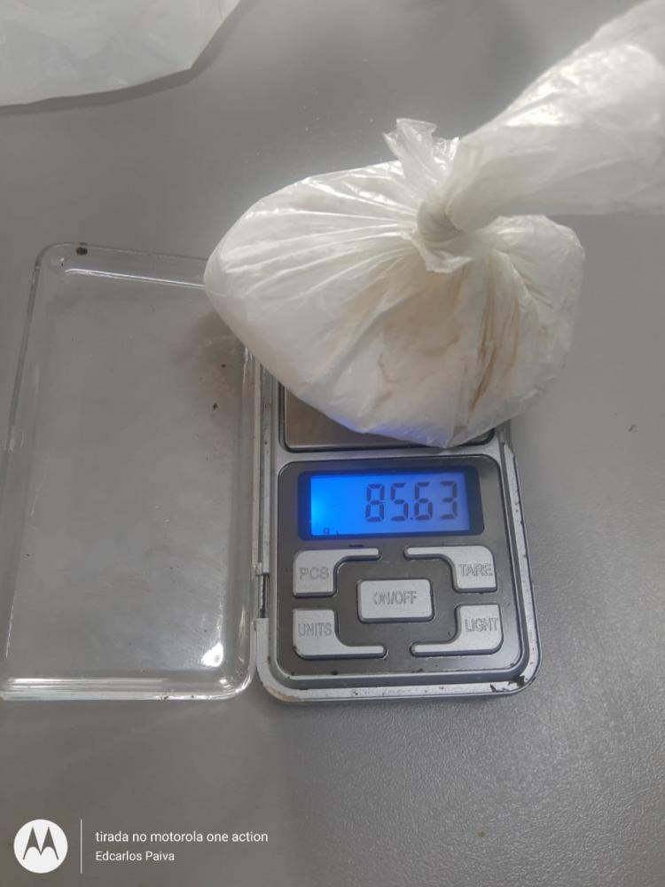 PM prende três homens por tráfico de drogas 