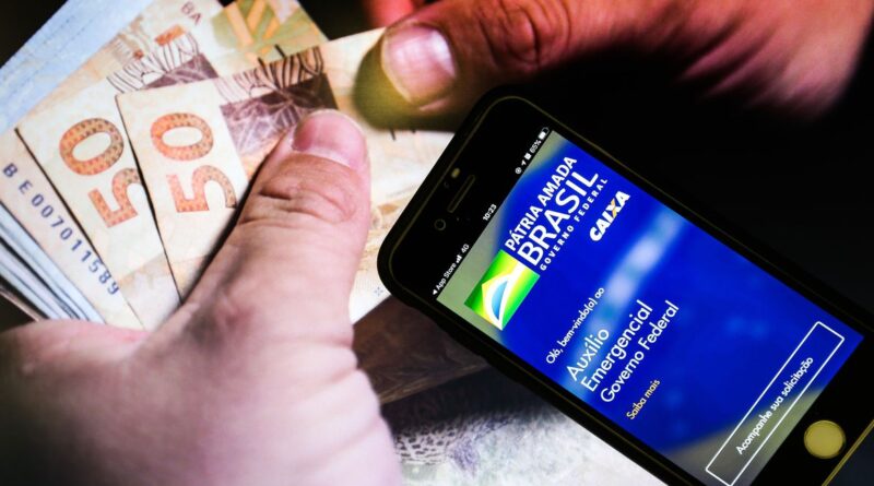 Caixa libera hoje (13/04) o Auxilio Emergencial pessoas nascidas em abril