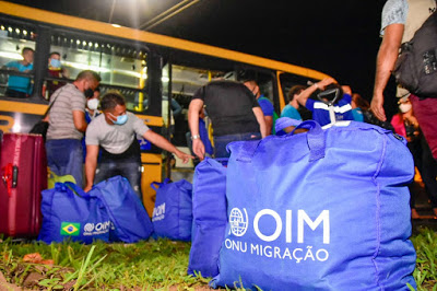 89 venezuelanos são acolhidos na Vila Olímpica de Manaus após forte chuva atingir o posto de triagem 