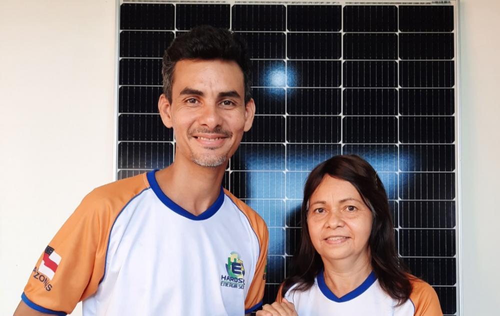 Inacreditável: Filho dá presente inovador para a sua mãe e todos na casa ficam surpresos