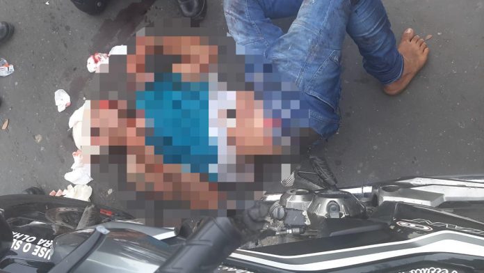 Assaltante é espancado e preso após balear comerciante no Tarumã