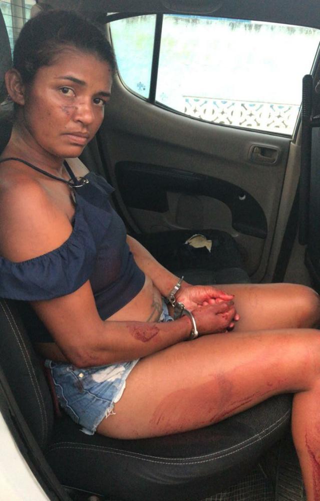 Mulher corta a garganta do marido que quis espancá-la ao chegar bêbado 