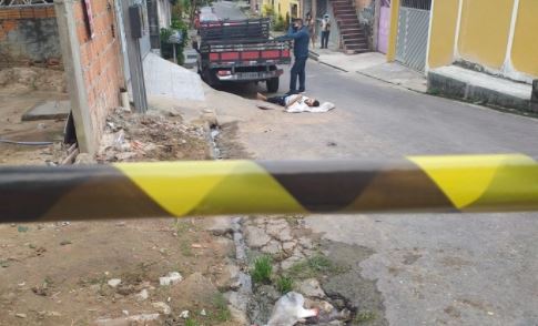 Homem morre ao tentar assaltar um policial, em Manaus