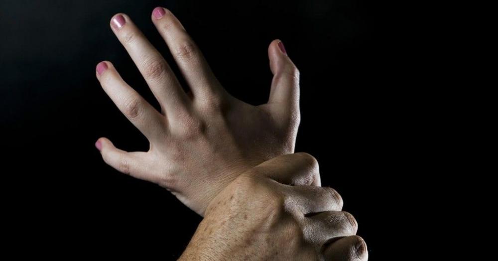 Homem estupra mulher após invadir apartamento em Manaus