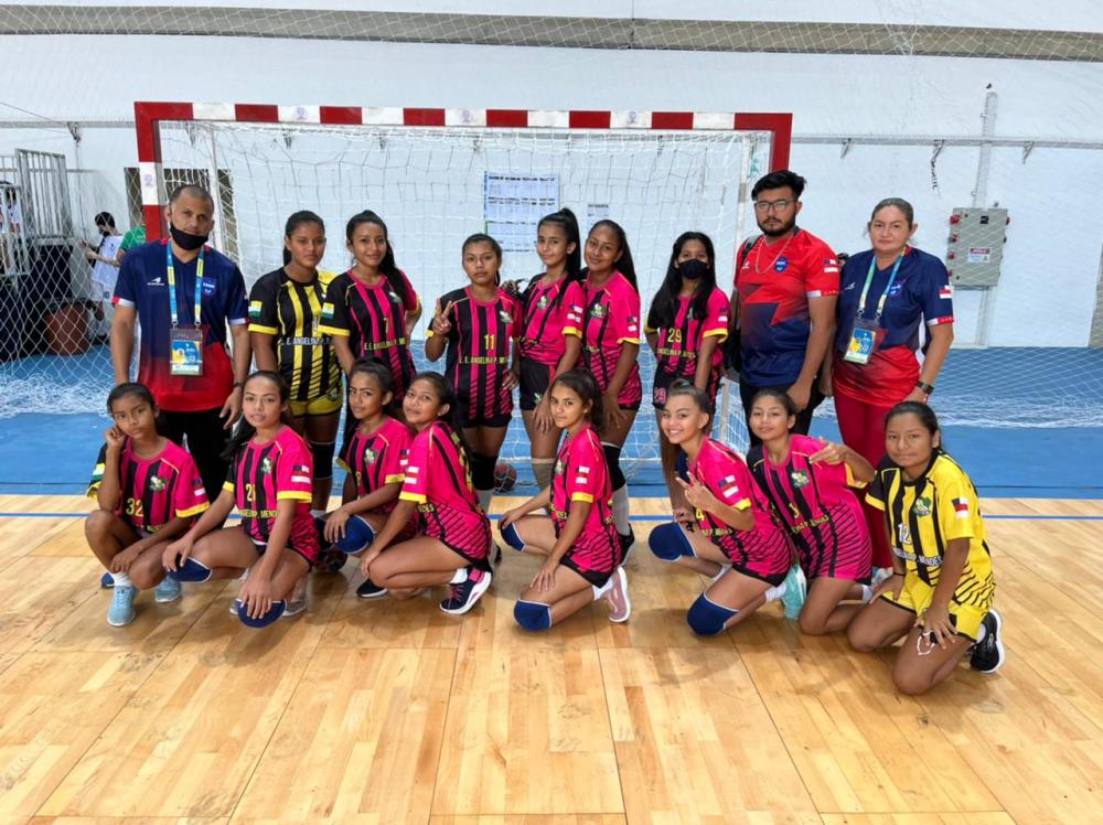 Equipe feminina de handebol de Barcelos vence Minas Gerais e luta pelo 5º lugar na competição