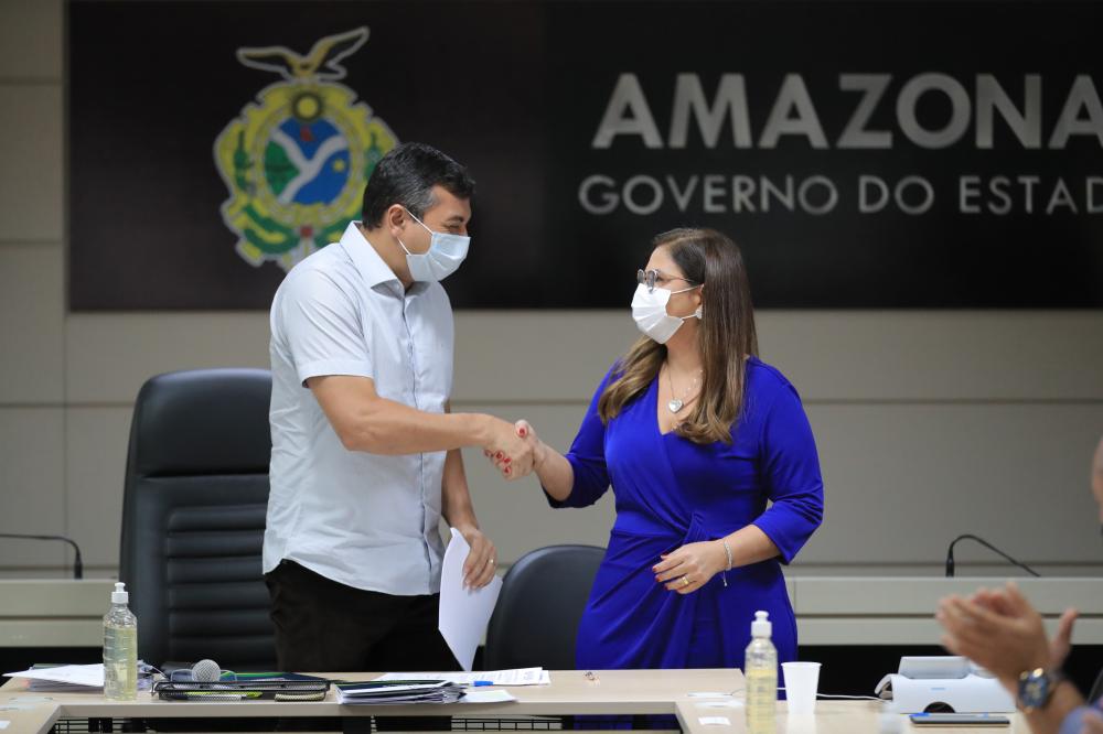 Governador Wilson Lima assina convênios de R$ 1,8 milhão para beneficiar o setor primário no interior 