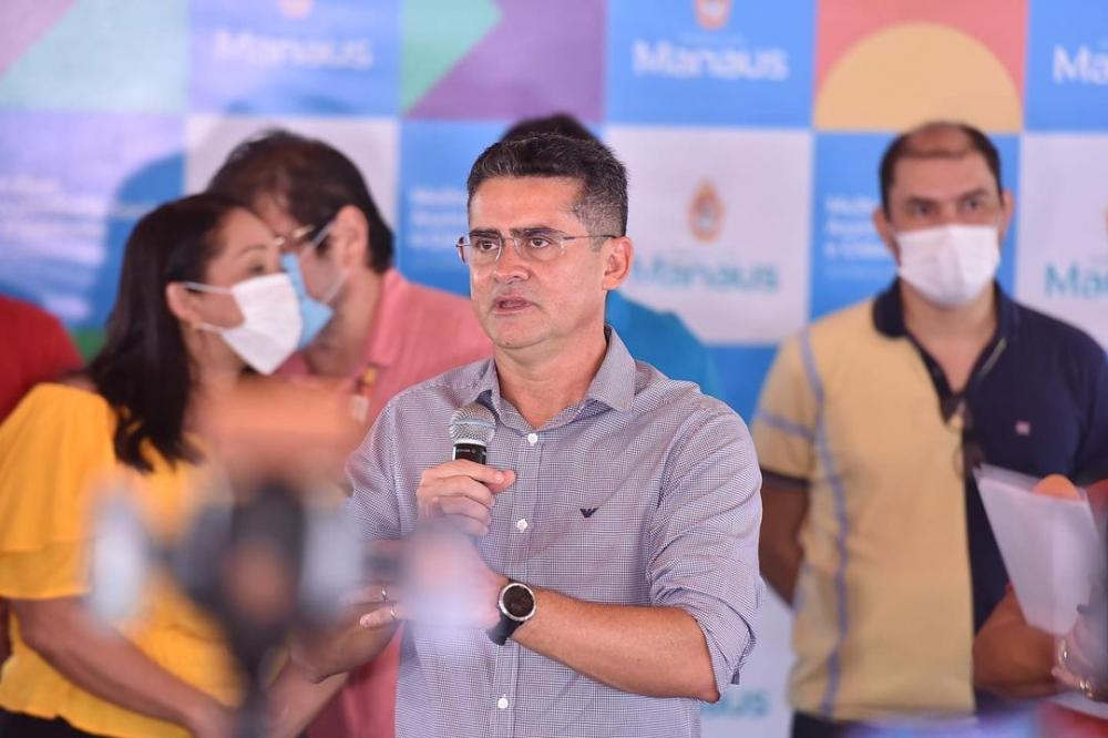 Prefeito David Almeida entrega veículos e equipamentos para Conselho Tutelar em Manaus
