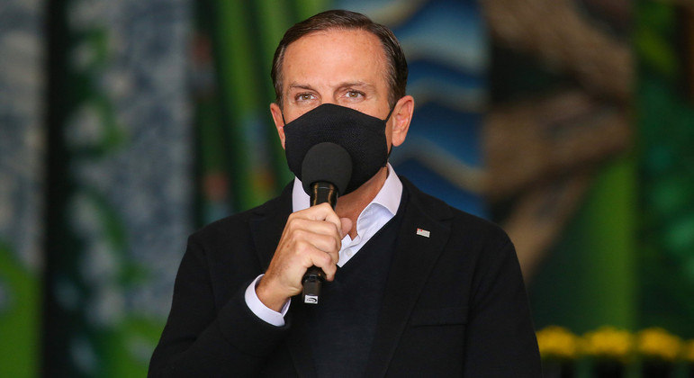 João Doria desobriga o uso de máscaras em locais abertos a partir de 11/12 