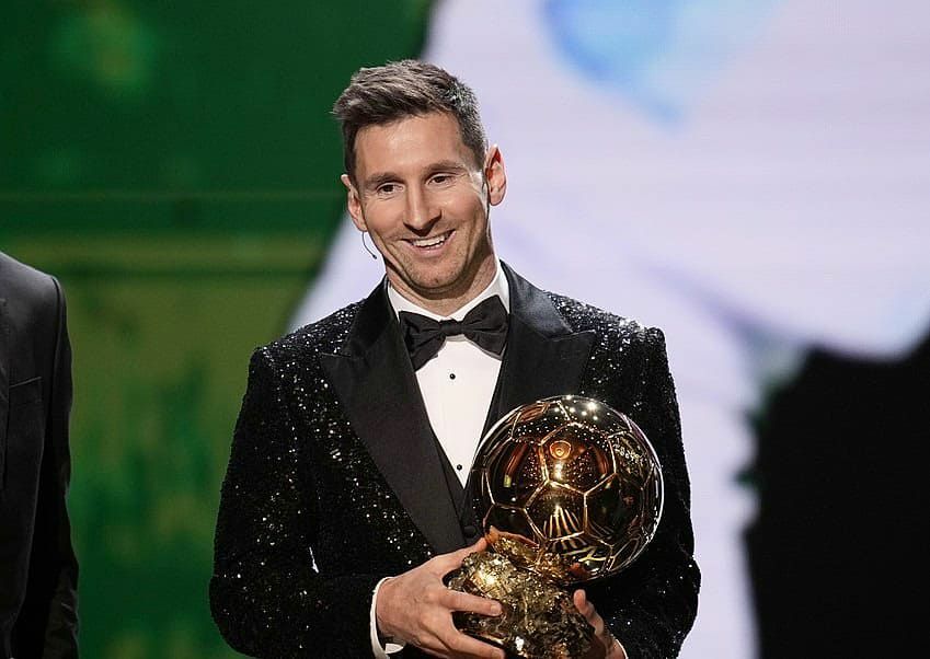 Messi conquista Bola de Ouro pela 7ª vez como melhor jogador na Europa
