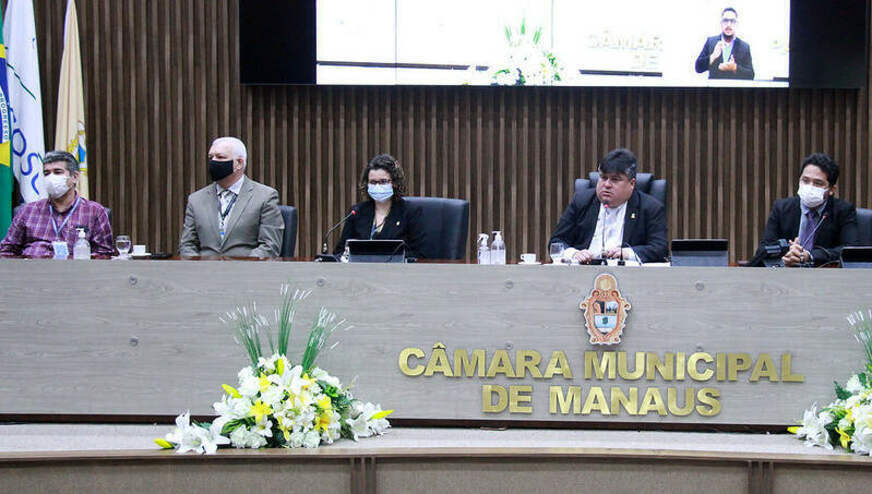 Vereadores aprovam PL que aumenta “Cotão” de 18 mil para 33 mil reais