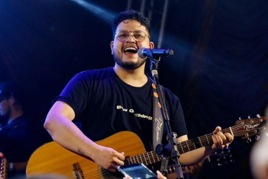 Morre cantor sertanejo Maurílio, aos 28 anos, em Goiânia