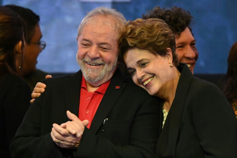 Lula defende a ex-presidente Dilma durante entrevista: “Eu tenho orgulho da presidenta Dilma”